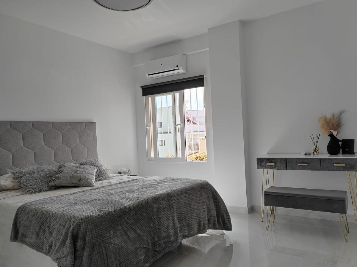Apartamento La Torre,200M Hasta La Playa بينالماذينا المظهر الخارجي الصورة